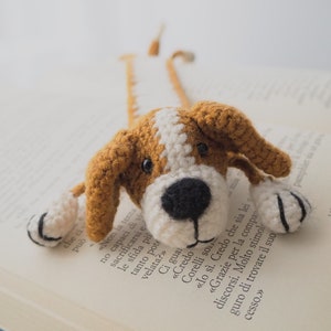 Beagle Dog Bookmark, Beagle Gift for Dog Lover, Crochet 3D Bookmark, Soft Plush Animal Bookmark, Kids Bookmarks, Squashed Animal, Beagle Art
