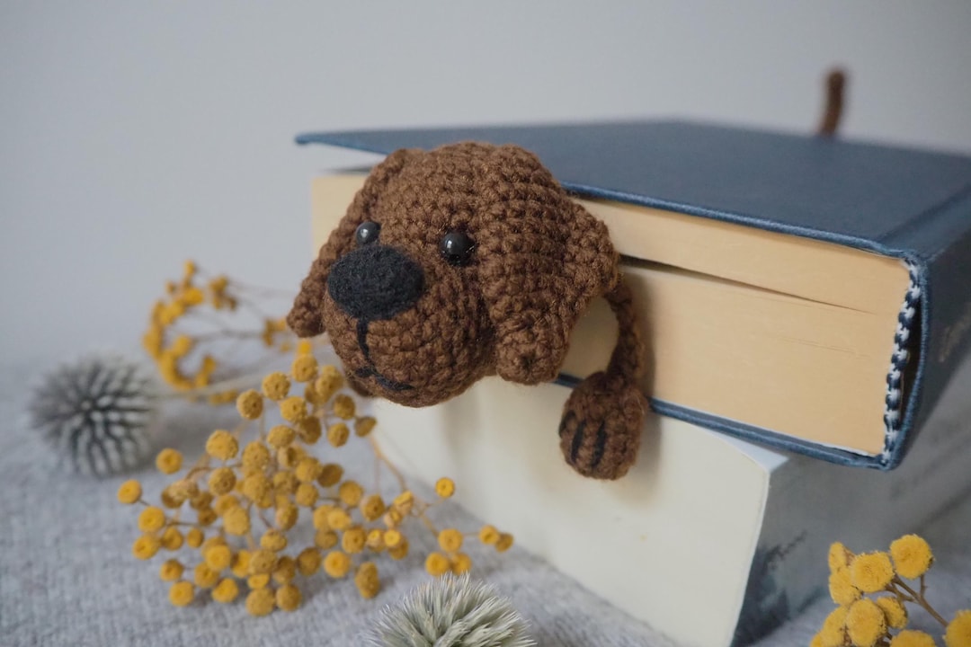 Labrador Bookmark Chocolate Labrador Dog Bookmark, Crochet Chocolate Lab Page Holder ...