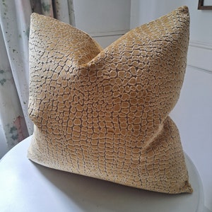 Gold cut velvet crocodile pattern pillow cover