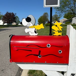 Snoopy Mailbox Red Baron & Woodstock ( Medium Box )