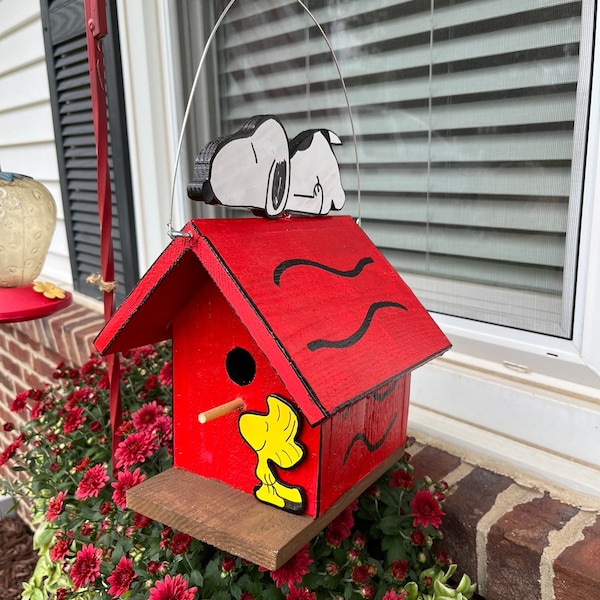 Snoopy Wren Bird House (Made as the orders come in )