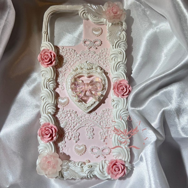 Eine niedliche rosa Barock Decoden Handyhülle