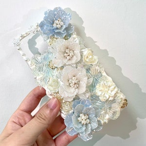 Blue and White Flowers Baroque Decoden Phone Case