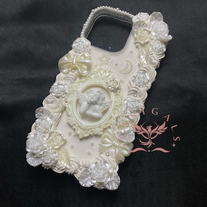 White Baroque Pearl Style Decoden Phone Case for All Brand