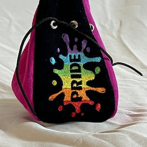 Pride verf dobbelstenen tas authentiek handgemaakt lederen poke cosplay accessoire, sieraden of renaissance zakje gamer DND zak partij gunst houder portemonnee