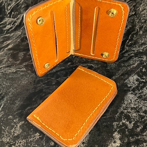 Cartera de cuero plegable