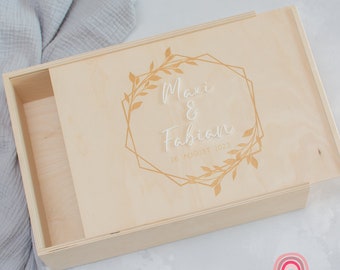 Erinnerungsbox zur Hochzeit, personalisierte Holzkiste mit Namen, Erinnerungskiste zur Vermählung, Holzbox, Hochzeitsgeschenk, Geschenk