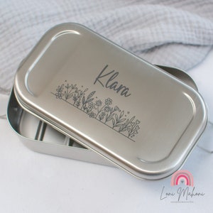 Personalisierte Lunchbox / Brotdose aus Edelstahl, verziert mit deinem Wunschnamen und dem Motiv Blumenwiese Bild 2