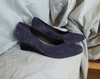 Marineblaue Van Dal-Schuhe aus echtem Wildleder, Pumps, Slipper, niedrige Keilabsätze, 80er-Jahre-Stil