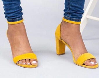 Frau klassische gelbe Blockabsatz Mary Jane Schuhe, Damen-Absatzpumps, Blockabsatzschuhe für Frau, Damen-Blockabsatzschuhe