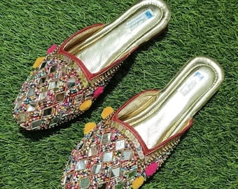 Punjabi Jutti für Frauen, hinten offen, Mojari, Braut-Mules, Hochzeit, mehrfarbige Schuhe, Mules, indische Jutti, indische Mules, Khussa-Schuhe für Frauen.