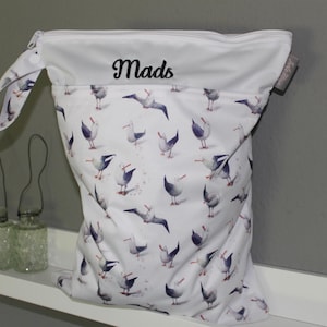 Personalisierbare Wetbag 30x40cm Nasstasche I Kita-Tasche I Windeltasche I Periodenunterwäsche I Geschenk I Schwimmbeutel I wasserabweisend