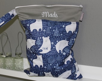 Personalized Wet Bag Polar Bear 30 x 40 cm Wet Bag - Daycare Bag - Diaper Bag - Period Underwear Gift - Baby Swim Bag - Water Resistant