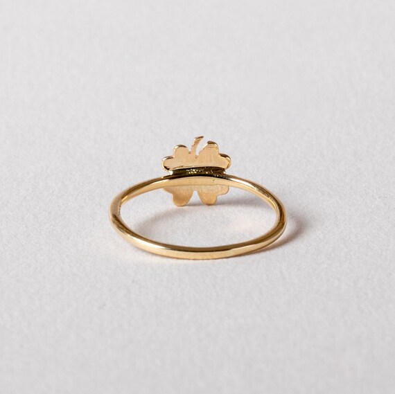 四つ葉のクローバーリング 14K 18K ソリッドゴールド • パーソナライズ