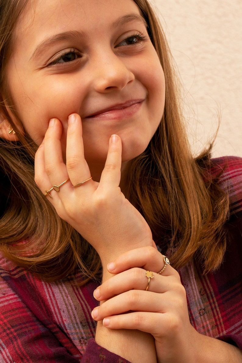 14K 18K Or Massif Gravé Personnalisé Première Bague pour Enfants Bague Enfant Personnalisée Bande Mince Bague En Or pour Vêtements Quotidiens Cadeau pour Enfants image 7