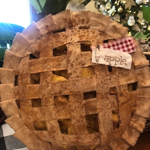 Full Size Faux Apple Pie and a free  gift with purchase