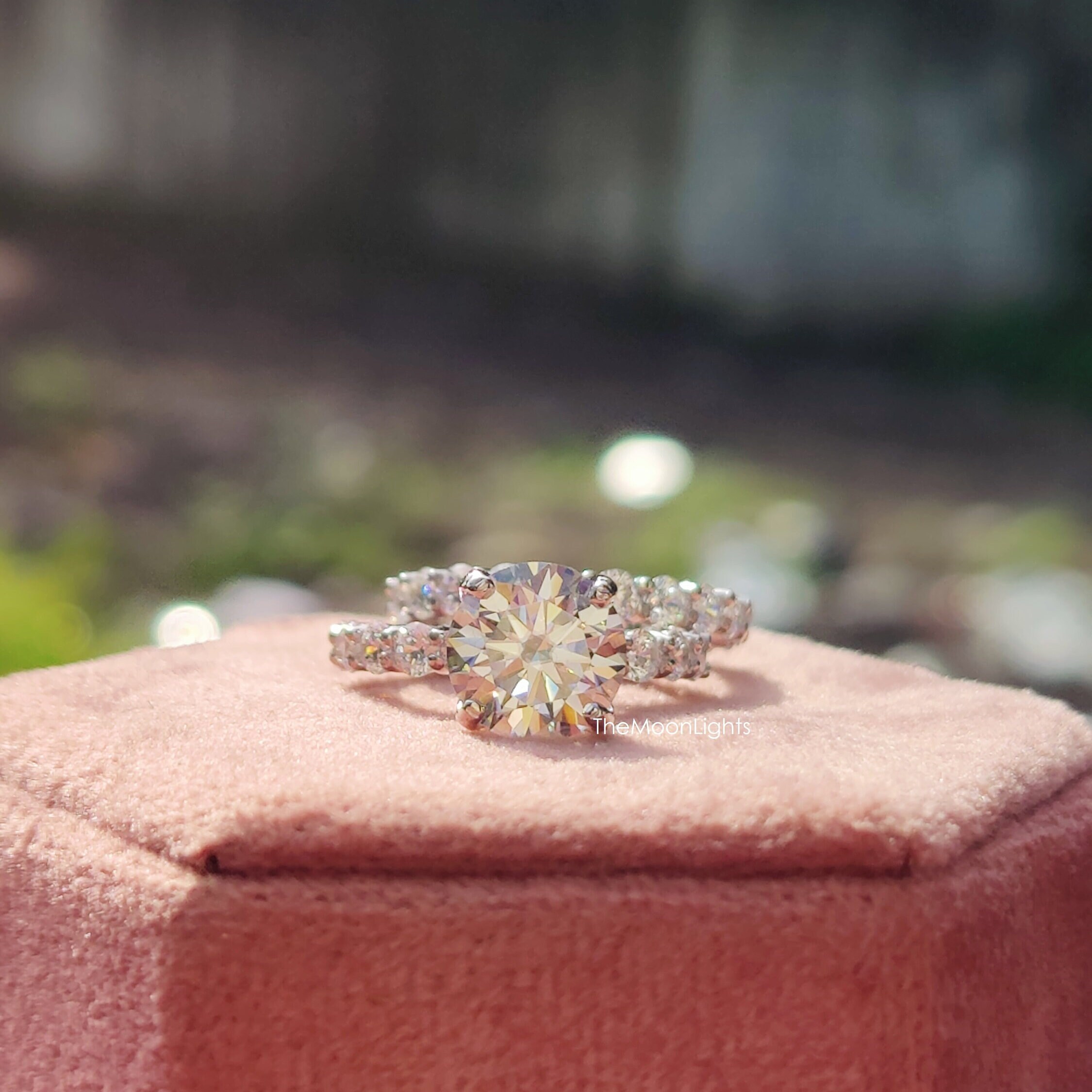 14Kイエローゴールドラウンドダイヤモンドシミュレートキュービックジルコニアスタッドイヤリング3プロングマティーニ(1 1/4カラ 並行輸入品 3カラットラウンドシミュレーテッドダイヤモンドリングセット：14K