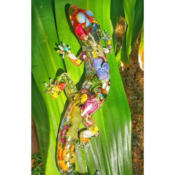 Gecko memorial, Floral gecko figurine, Gecko statue,Reptile art, Pet gecko memorial, Gecko art, Gifts for reptile owners, Gecko gifts