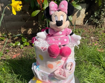 Disney Mini Mouse Pink Two Tier Nappy Cake, Cadeau de baby shower, Cadeau de bébé fille, Cadeau de nouveau-né, Maman à être, Cadeau de bébé unisexe, Baby Shower rose