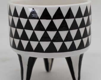 Black and White  Floor Vase with  Triangle Pattern  | Handmade  Ceramic Pot |  Flower Pot |  Housewarming  Gift