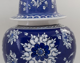 Ginger Jar with  Lid | Blue Blanc | Chinoiserie  Vases |  Housewarming  Gift