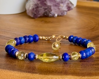 Pulsera de cuentas de lapislázuli y cuarzo limón, chapada en oro de 14k, longitud ajustable con cadena extensible.