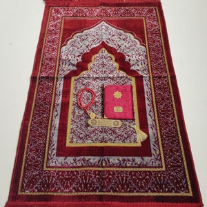 Alfombra de oración de terciopelo personalizada Corán Tasbeeh Juego de regalos / Regalo musulmán para él / Regalo Eid / Regalo de boda / Regalo de graduación / Regalo de cumpleaños