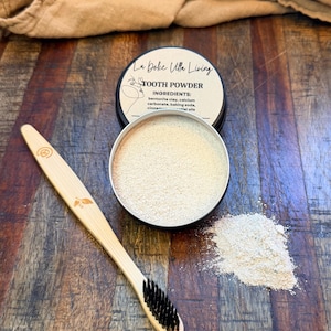 Organic Tooth Powder Bentonite Clay Calcium Carbonate Peppermint Flavor Fresh Breath Natural Dental Care Travel Size Container Herbal