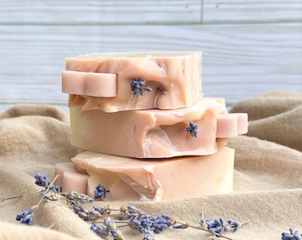 Jabón de lavanda para piel sensible, vegano, natural, hecho a mano, a base de hierbas, limpiador calmante para piel seca, relajante, regalo para el cuidado de la piel
