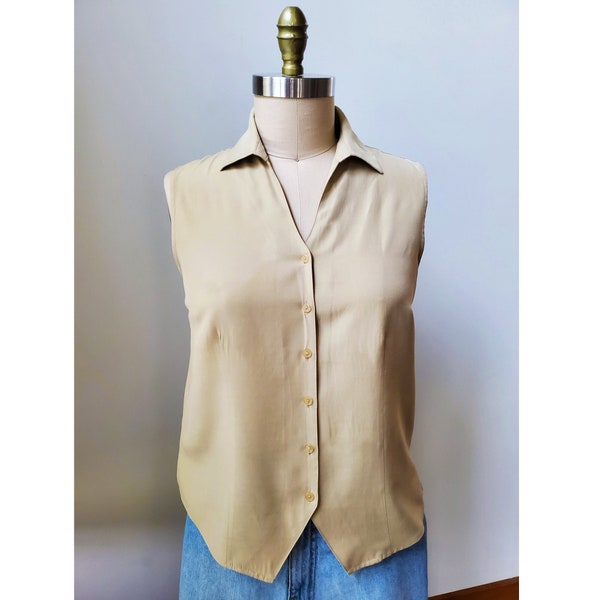 Vintage 90's Classic Preppy Karen Scott Light Beige Soft Sleeveless Wing Collar Dress Shirt Blouse Medium 8 10 12