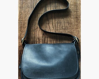 Vintage 90's Coach 9951 Legacy Patricia Saddle Bag in Black Glove Tanned Leather