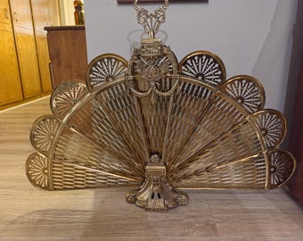 Vintage Brass Peacock Fan Fireplace Screen, Folding Fire Screen with Cameo Medallion & Laurel Swags, Hollywood Regency Hearth Decor