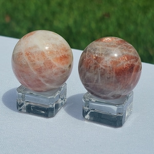 Sunstone Sphere with Sphere Holder | 1.5 Inches | 2.4 Ounces