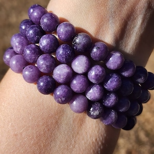 Light Lepidolite Beaded Bracelet | 8mm Beads