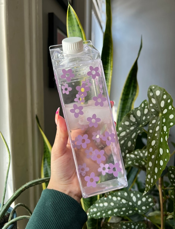 Glass Water Bottle - 16oz  Glass water bottle, Water bottle, Cute water  bottles