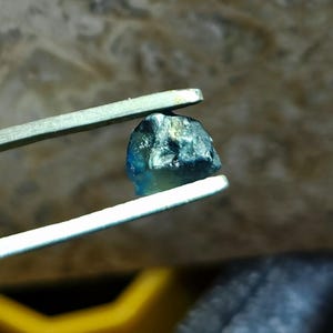 2.44 Carat Clear Deep Blue Green Rough Australian Parti Sapphire