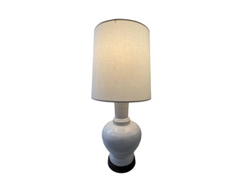 Vintage mid century modern 1960s Table lamp Vintage Ceramic Studio pottery white glaze walnut