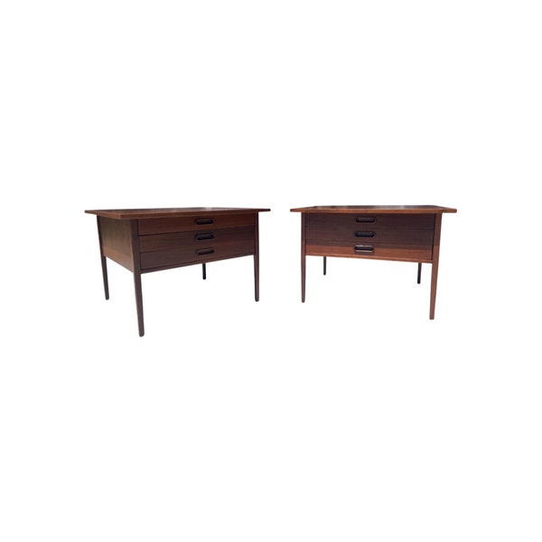 Pair mid century modern pair three drawer walnut end tables nightstands Jack Cartwright founders restored 1960s