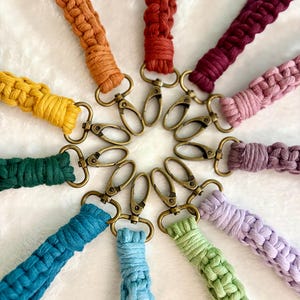 Macrame wristlet keychain