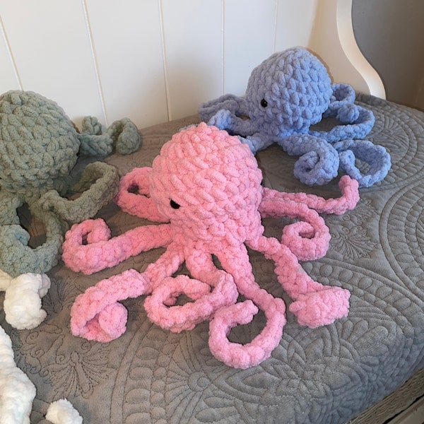 CHUNKY OCTOPUS / hand crocheted octopus / octopus / handmade stuffed animal /amigurumi