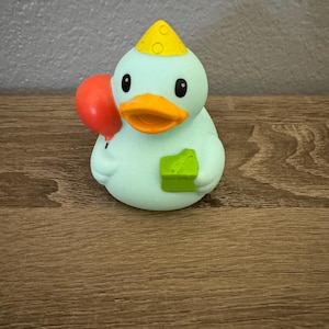 Birthday duck | Office Desk Toy| Ducks for Jeeps| Cute Novelty Gift | Gag Gift | Gift for Friend | Dress up |