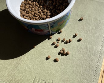 Uniklook Green + Tan Vegan Leather Pet food mat Waterproof Dog Mat for food + water Cat mat Leather mat Placemat Feeding mat Dog Cat