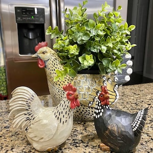 40 dollars Abbott   1970's Wyandotte Rooster Chicken Planter 10" Hobbyist /  50 dollars Vintage Rooster & Hen  Chicken Figurines (Set of 2)