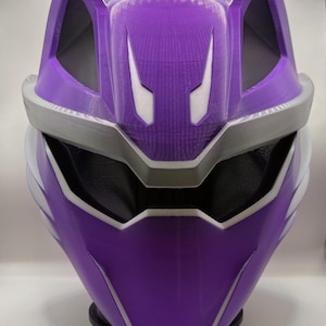 Mondo Motors - Jeu de Plein Air - Casque + Protections - Winne L'ourson Mondo Motors - Jeu de Plein Air - Casque + Protections - Winne L'ourson