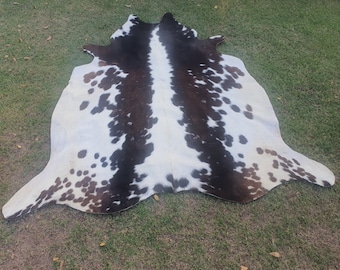 Natural brown and white Cowhide-Tricolor cowhide rug-Hand made Cowhide-Living Room Rug-Hair on rug-tricolour cowhide-Animal Skin Rug-cow hid