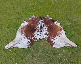 Brown and White Large Cowhide Rugs Tricolor Genuine Cowhide Skins for Western Home Decor Brindle Hair On Cowhide Area Rugs Luxury Cowhides