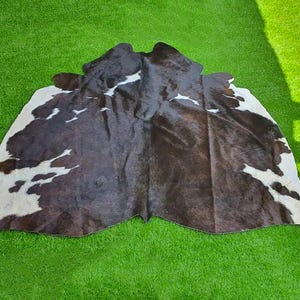 Brown Unique Cowhide Rug, Tricolor Brown & White Natural Cow Skin Floor Area Rug, Home Decor Upholstery Leather, Living Room Cowhide Carpet