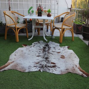 Alfombra de piel de vaca moteada marrón y blanca, alfombra de piel de vaca brasileña genuina, alfombra de piel de animal de estilo moderno, alfombra de piso atigrado para sala de estar