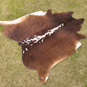 Alfombra de cuero de vaca marrón - Alfombra de piel de vaca atigrada - Alfombra de alfombra de cuero de vaca marrón y blanco - Alfombra de área de sala de estar - Cuero de vaca hecho a mano personalizado para la decoración del hogar