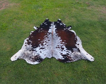 Brown and White Luxury Cowhide Rug Tricolor Cowhide for Home Decor Large Cowhide Skin Area Rug Real Brindle Cow Rug for Living Room